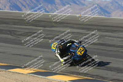 media/Mar-21-2025-CVMA Friday Practice (Fri) [[30cd4fe323]]/2-Racer 1/Session 2 (Bowl)/